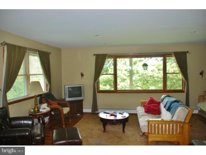 3809 Buckwampum Road Riegelsville, PA 18077 - Photo 2 of 21 Living Room