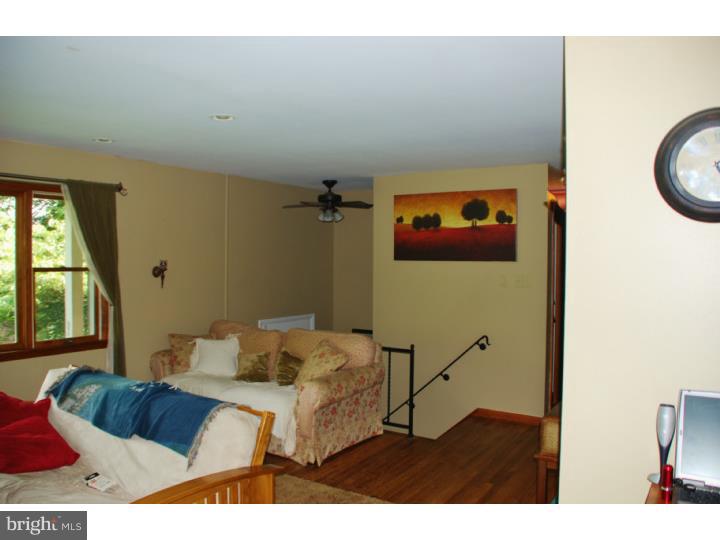 3809 Buckwampum Road Riegelsville, PA 18077 - Photo 3 of 21 Living Room