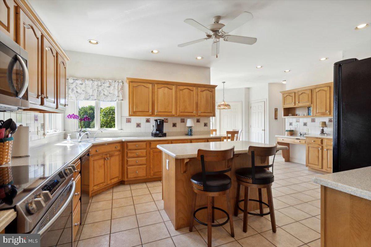 151 Schoff Road Atglen, PA 19310 - Photo 5 of 29 Kitchen