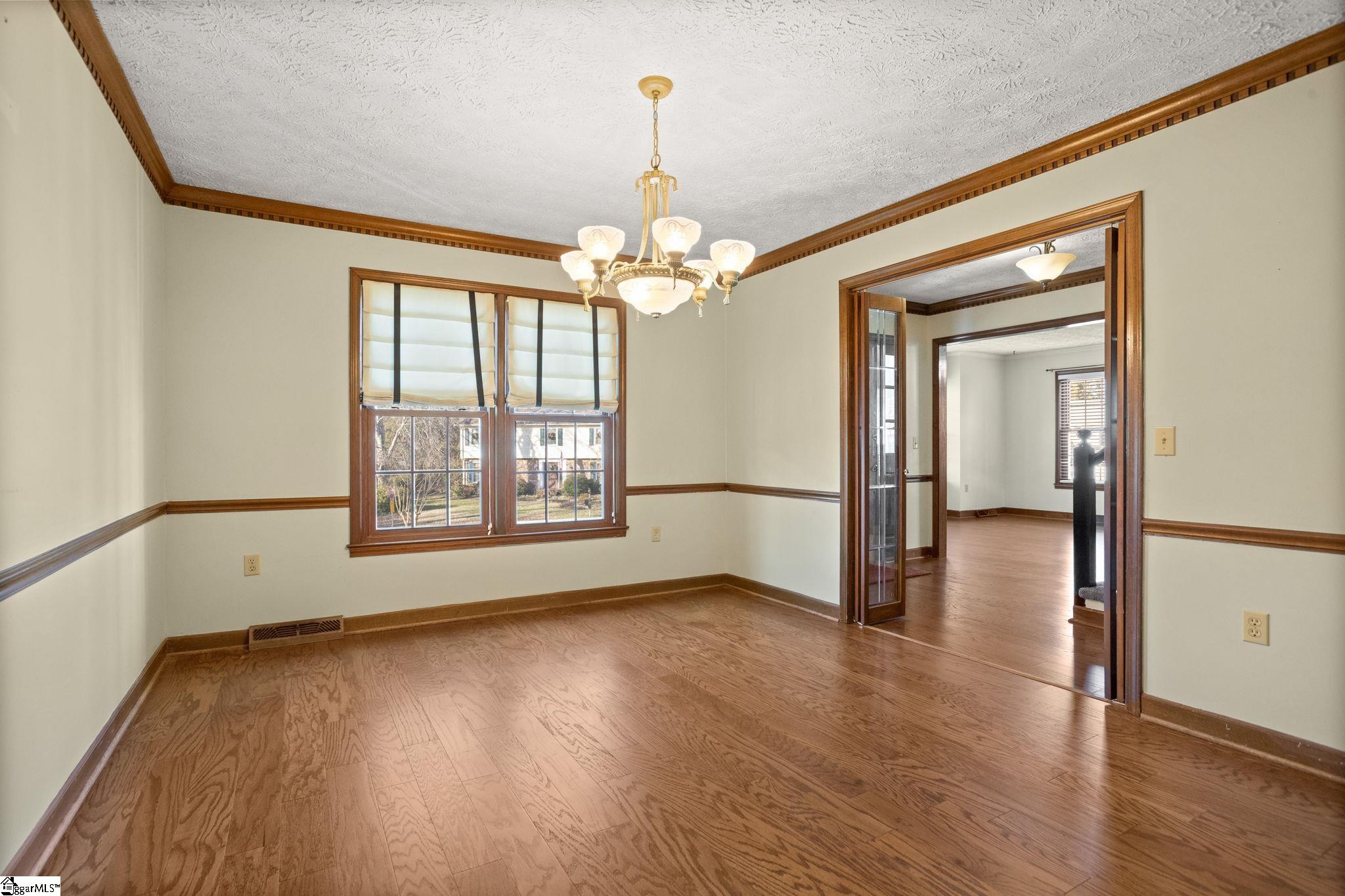 1202 Plantation Drive Simpsonville, SC 29681 - Photo 3 of 35