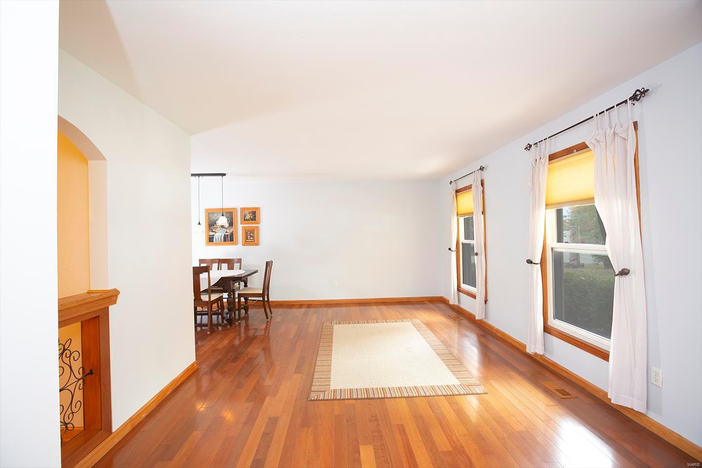 413 Hunters Ridge St. Charles, MO 63301 - Photo 12 of 49 Gallery Image 12