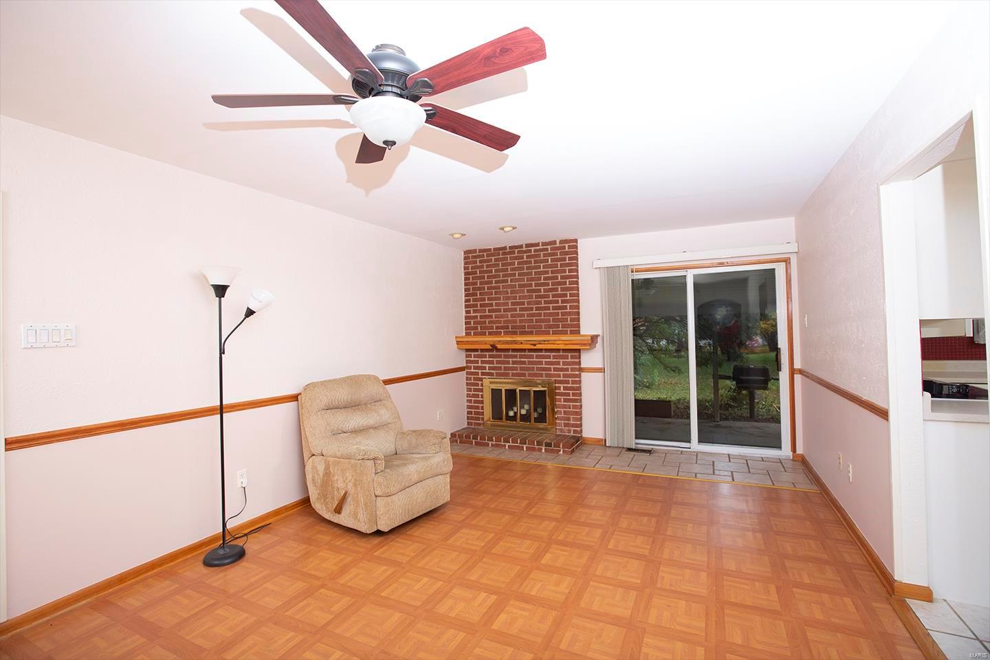 413 Hunters Ridge St. Charles, MO 63301 - Photo 16 of 49 Gallery Image 16