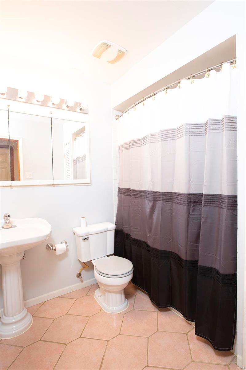 413 Hunters Ridge St. Charles, MO 63301 - Photo 24 of 49 Gallery Image 24