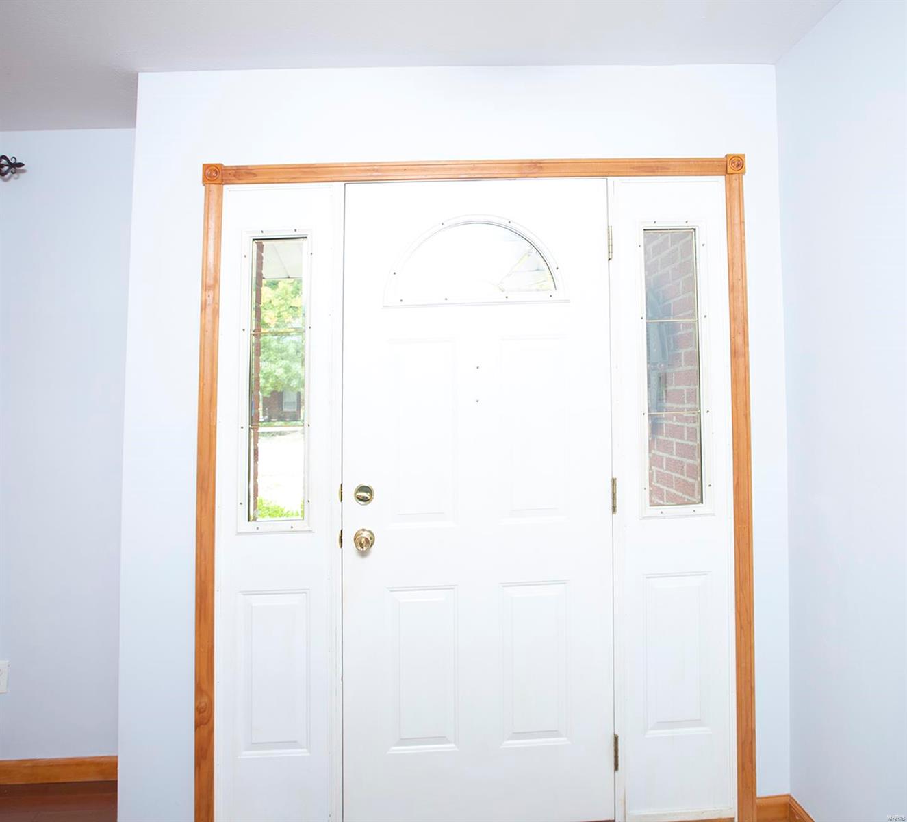 413 Hunters Ridge St. Charles, MO 63301 - Photo 7 of 49 Gallery Image 7