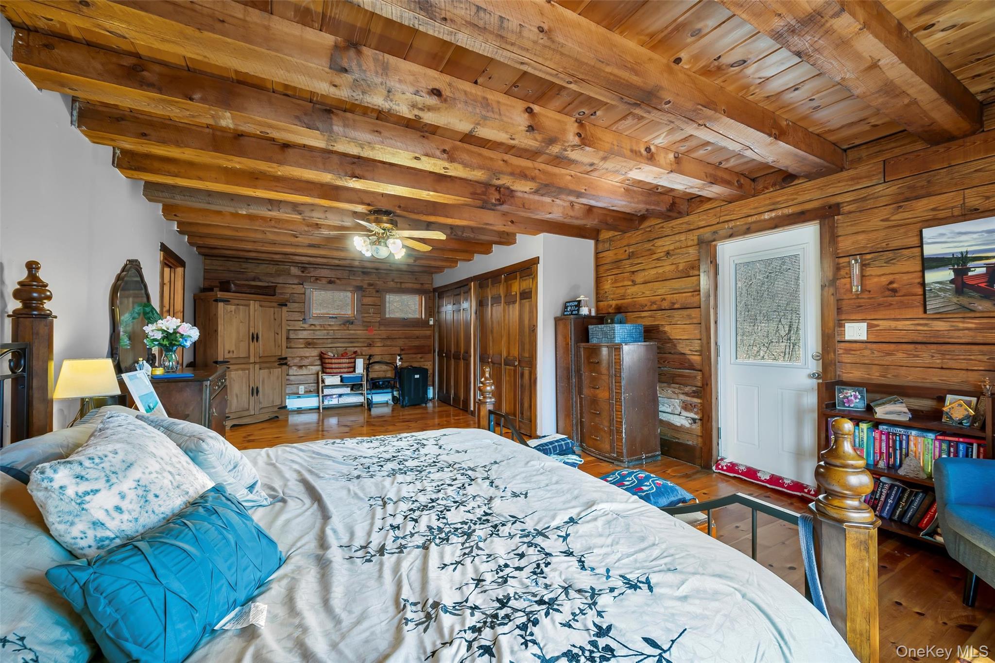 1085 County Rte 17 Montgomery, NY 12549 - Photo 38 of 50 a bed room with a bed and a television