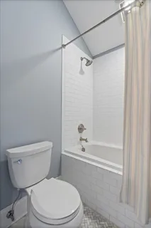 $1,300,000 | 4320 North Whipple Street, Chicago, IL 60618