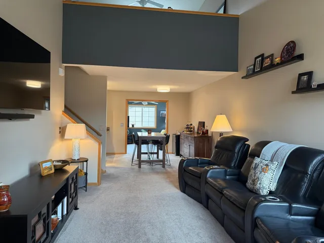 $399,900 | 13233 Williamsberg Drive, Savage, MN 55378