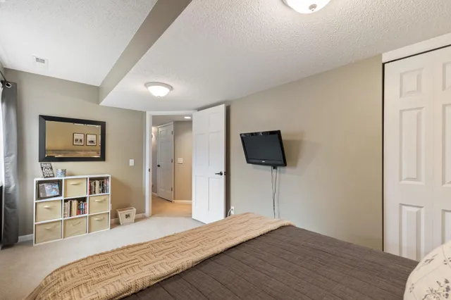 $399,900 | 13233 Williamsberg Drive, Savage, MN 55378