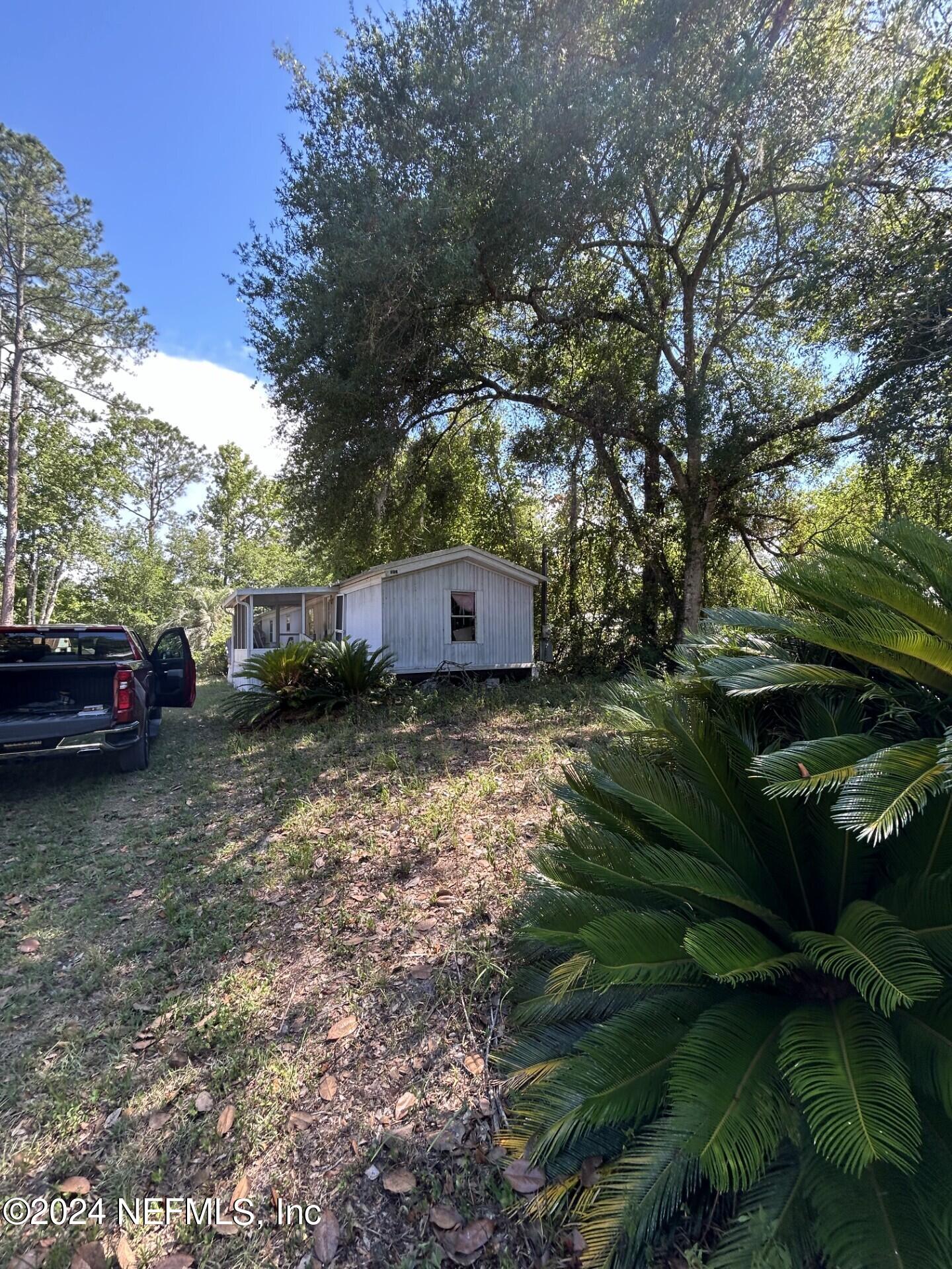 109 Sportsman Road Satsuma, FL 32189 - Photo 6 of 14 side view