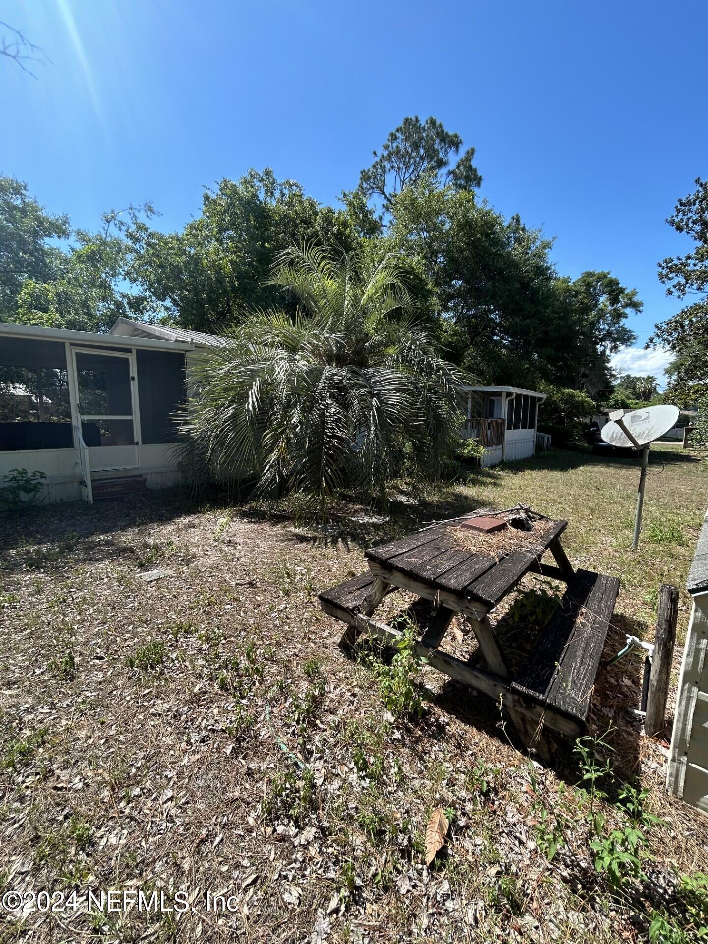 109 Sportsman Road Satsuma, FL 32189 - Photo 10 of 14 front left