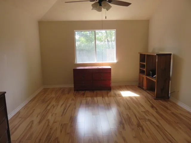 $1,700 | 12129 La Salle Branch, Conroe, TX 77304