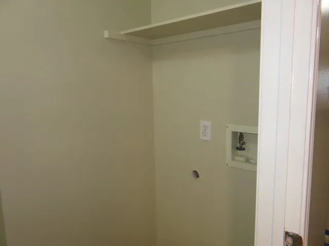 $1,700 | 12129 La Salle Branch, Conroe, TX 77304