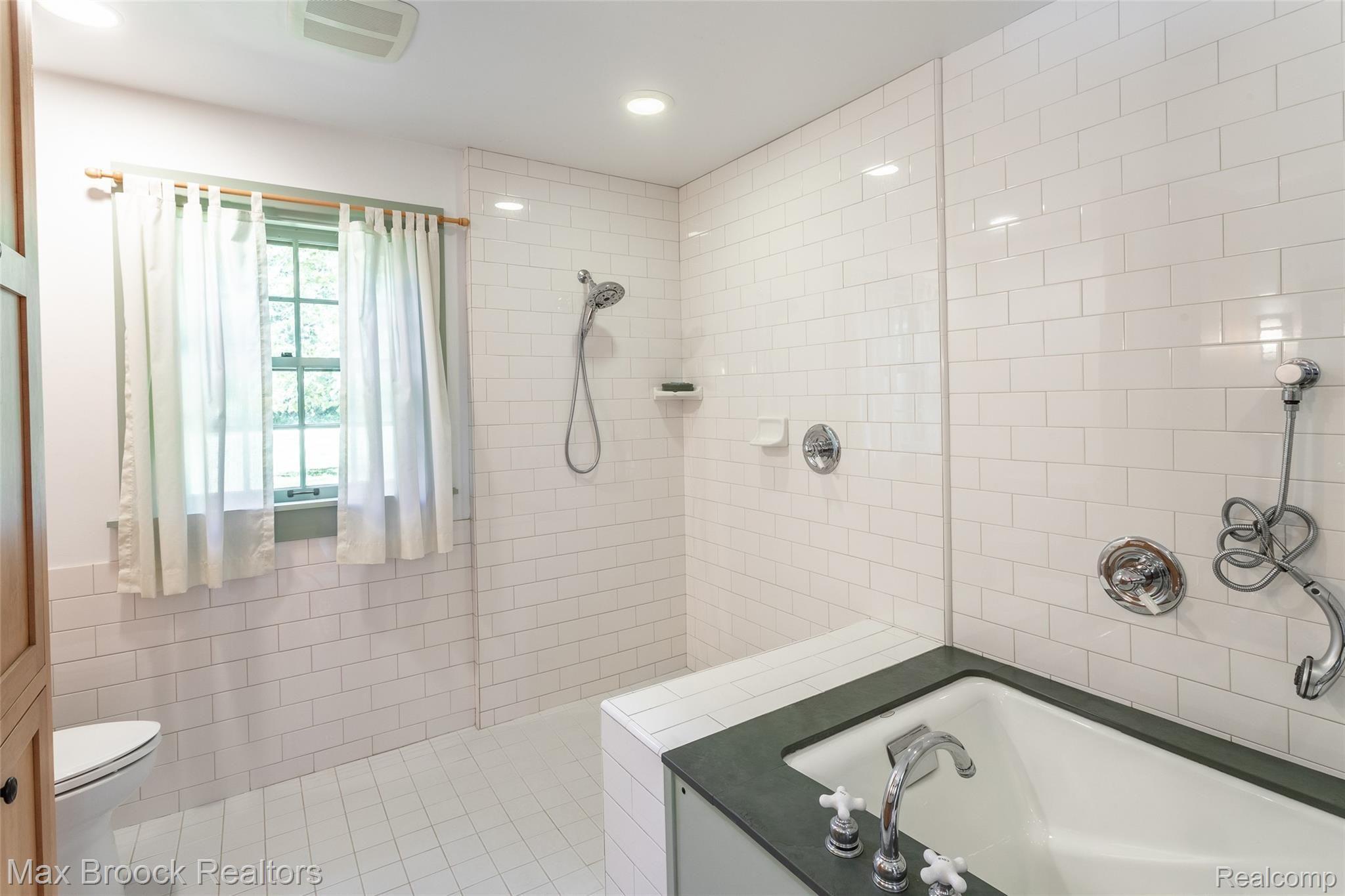 6250 Winkler Mill Road Rochester, MI 48306 - Photo 33 of 56 244A2190-HDR-2.jpg