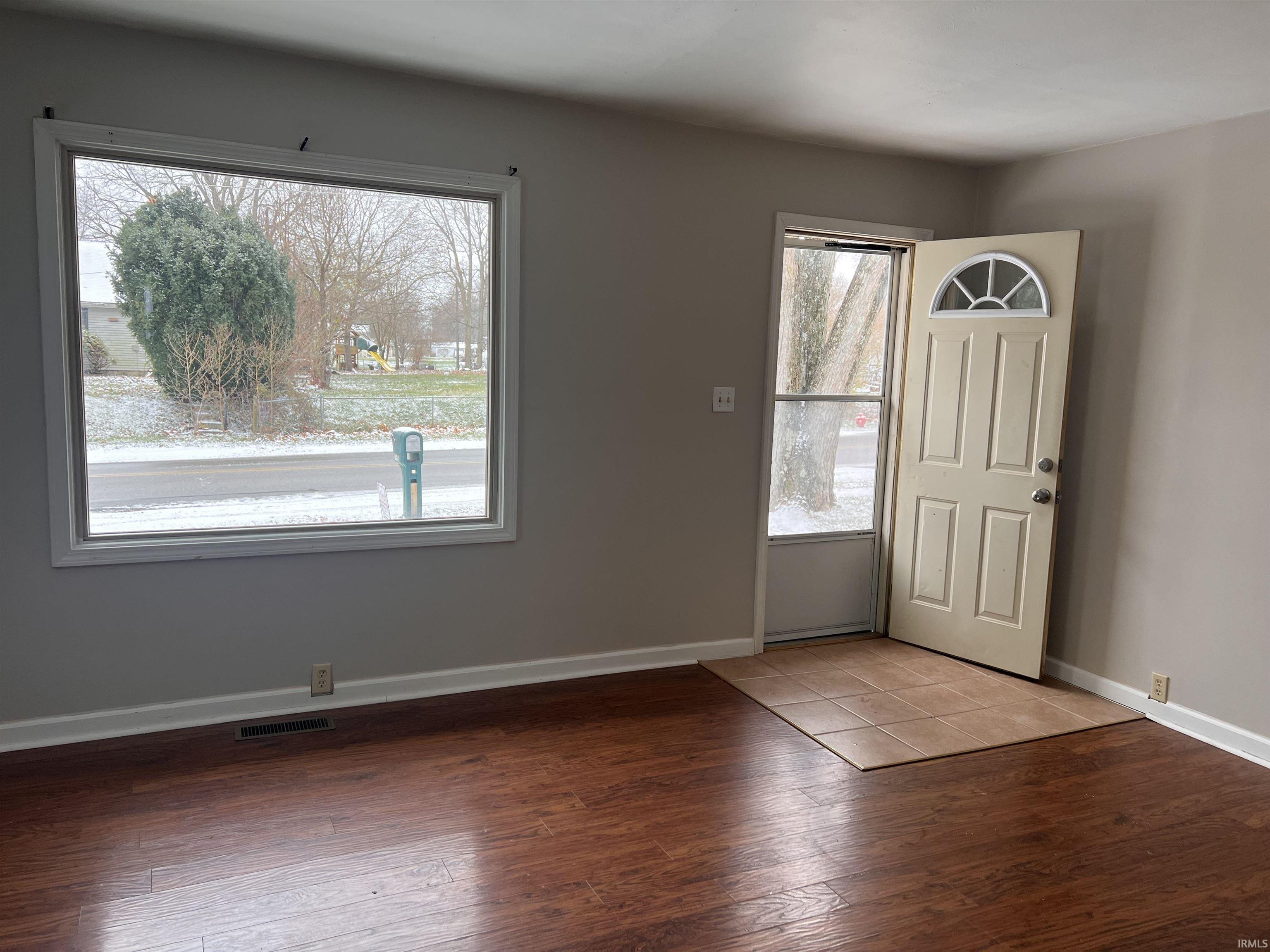 8808 West Cornbread Road Yorktown, IN 47396 - Photo 5 of 16