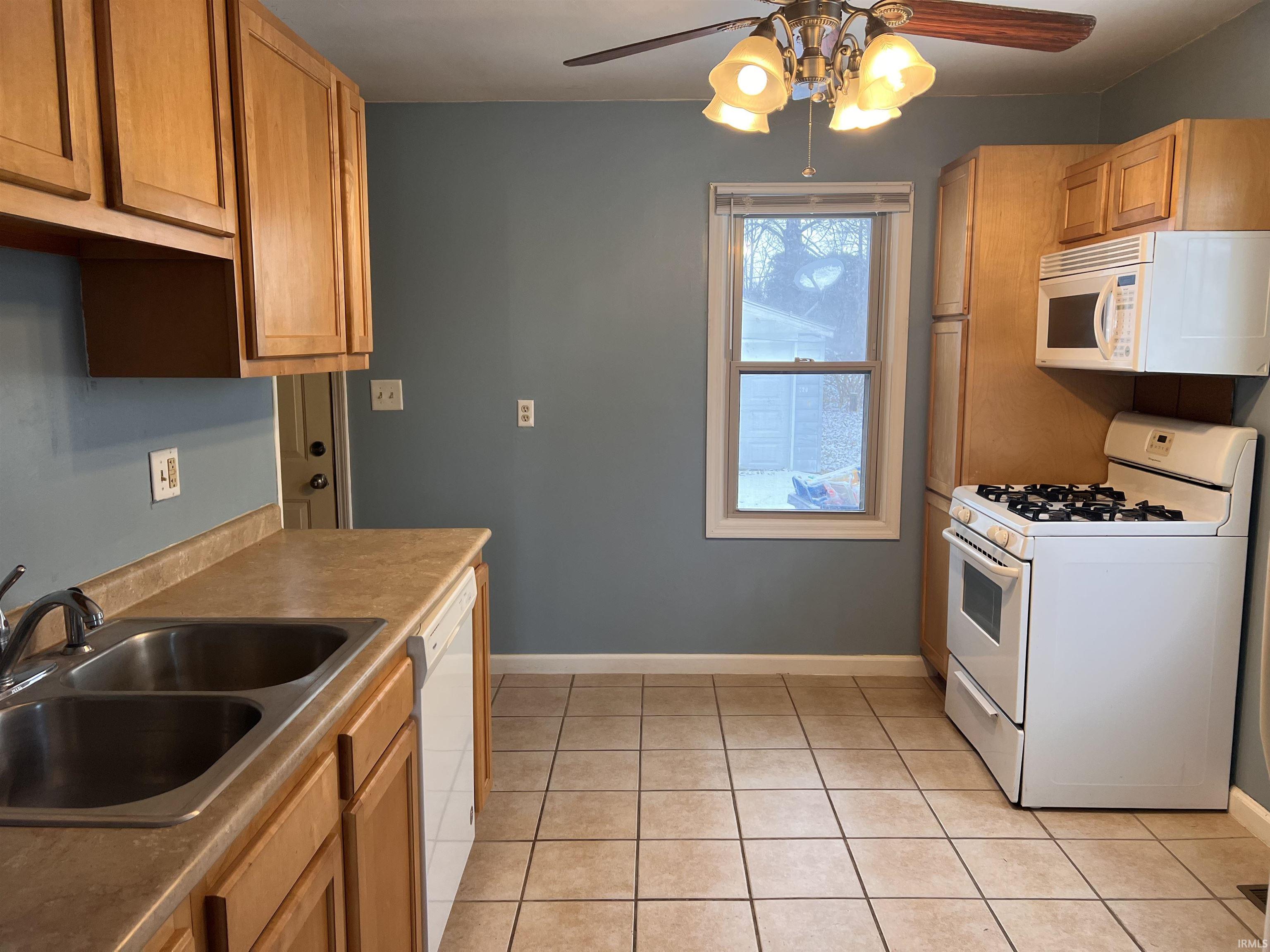 8808 West Cornbread Road Yorktown, IN 47396 - Photo 6 of 16