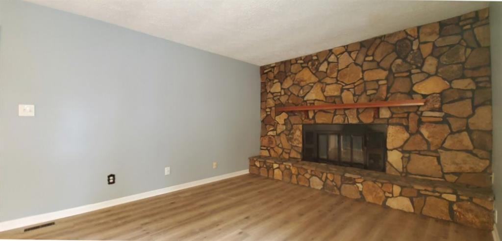 5902 Milhouse Road Indianapolis, IN 46221 - Photo 4 of 11 Gallery Image 4