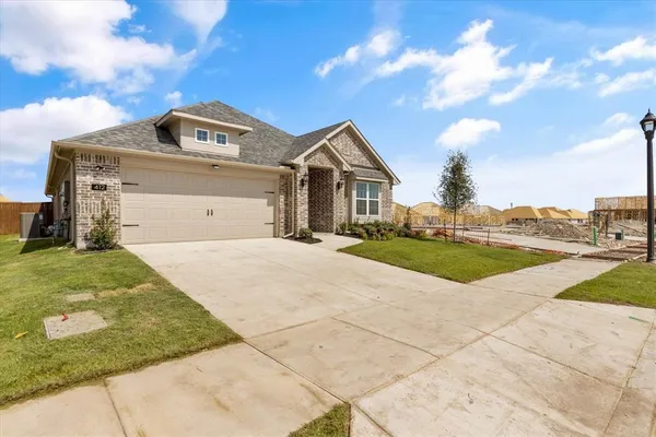 $2,100 | 324 Amenduni Lane, Anna, TX 75409