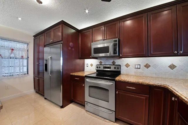 $625,000 | 3100 Northeast 48th Street, Unit PH10, Fort Lauderdale, FL 33308