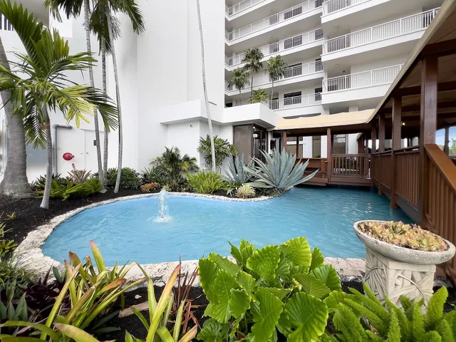 $625,000 | 3100 Northeast 48th Street, Unit PH10, Fort Lauderdale, FL 33308
