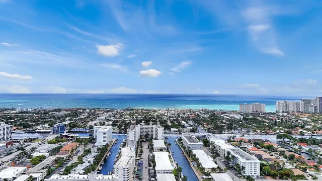 $625,000 | 3100 Northeast 48th Street, Unit PH10, Fort Lauderdale, FL 33308