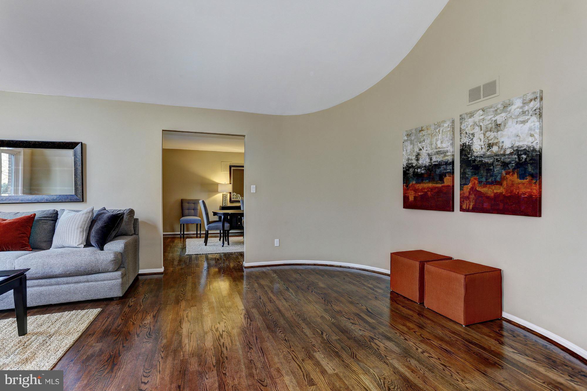 2104 Highland Ridge Drive Phoenix, MD 21131 - Photo 4 of 30 Living Room