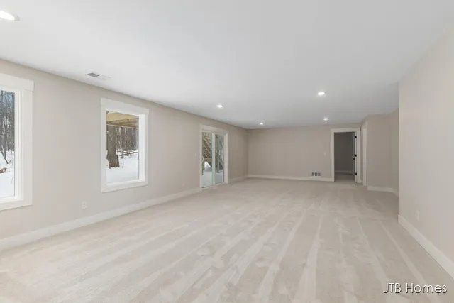 $639,900 | 5964 Claymont Court Southeast, Caledonia, MI 49316