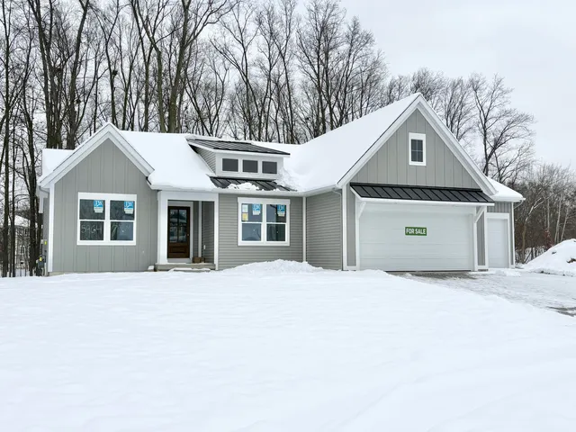 $649,900 | 5964 Claymont Court Southeast, Caledonia, MI 49316