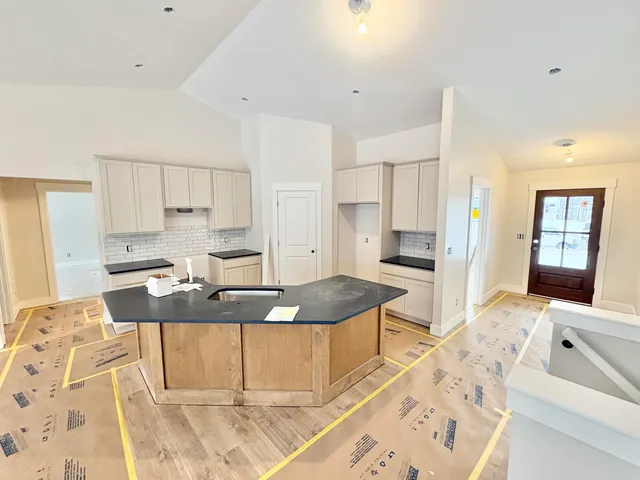 $649,900 | 5964 Claymont Court Southeast, Caledonia, MI 49316