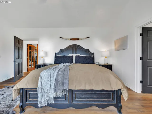 $999,900 | 41375 Southeast Vista Loop Drive, Sandy, OR 97055