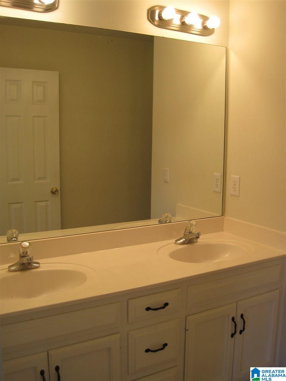145 Ashford Lane Alabaster, AL 35007 - Photo 34 of 48
