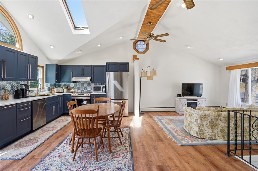 25 Daniel Drive Coventry, RI 02816 - Photo 11 of 37