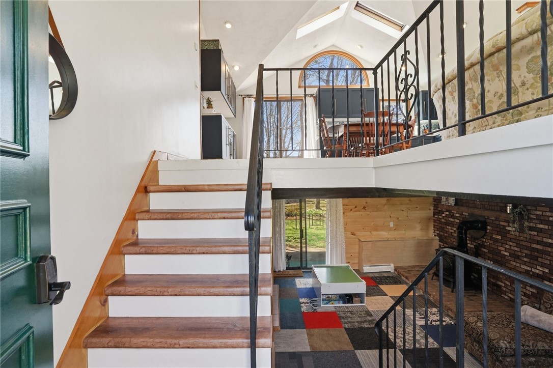 25 Daniel Drive Coventry, RI 02816 - Photo 19 of 37