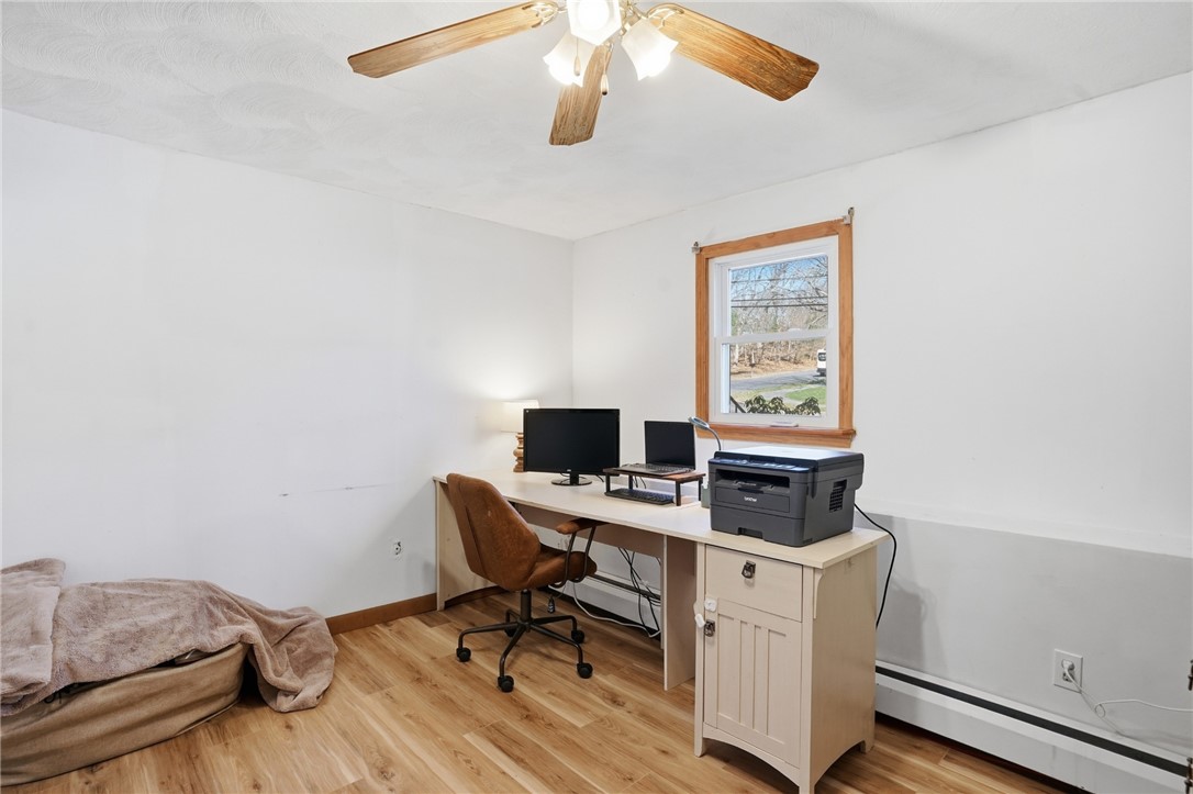 25 Daniel Drive Coventry, RI 02816 - Photo 32 of 37