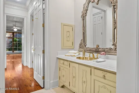 $1,295,000 | 104 Ducharme Court, Lafayette, LA 70503