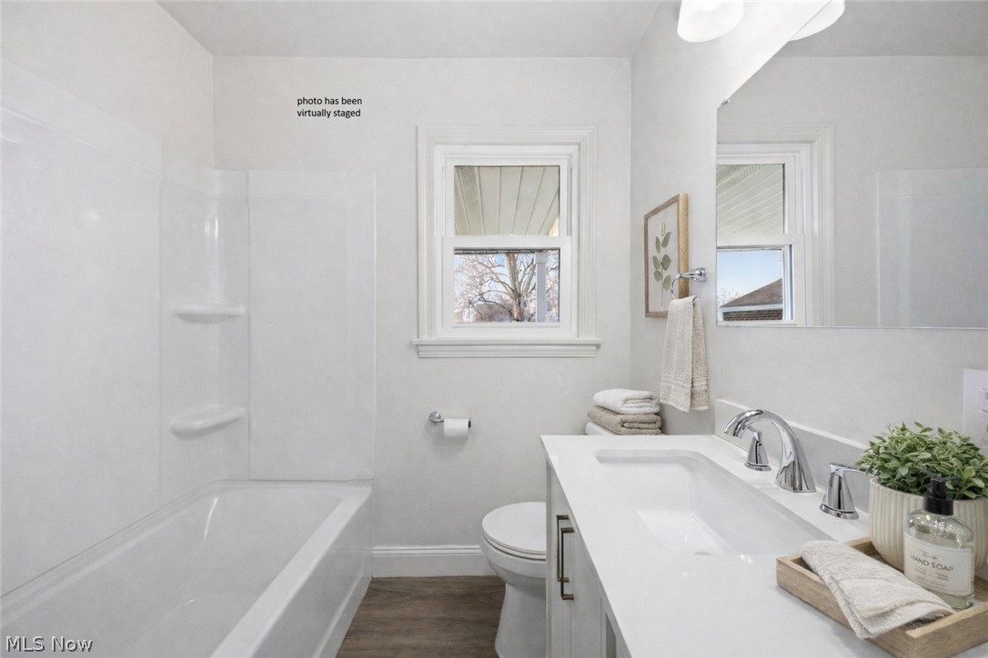 227 Wilson Street Struthers, OH 44471 - Photo 22 of 44 staged bathroom