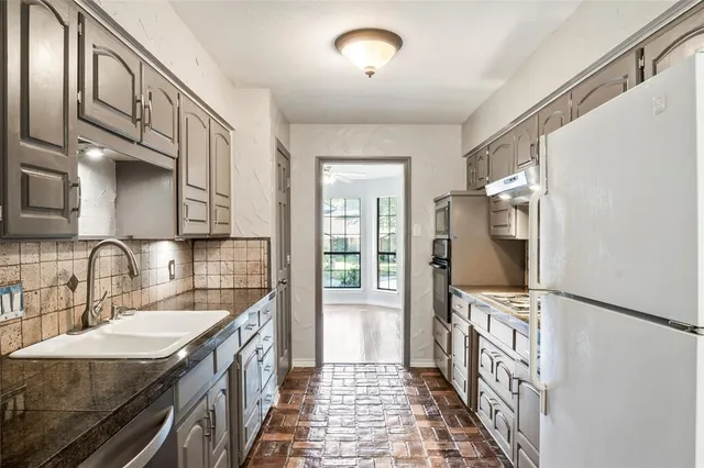 $675,000 | 3509 Hightimber Drive, Grapevine, TX 76051