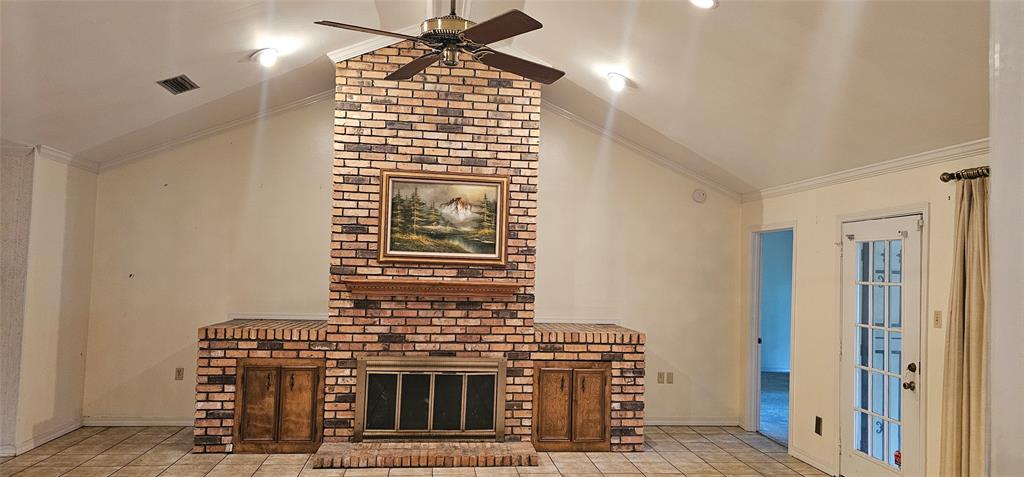 2 Woodfern Lane Haughton, LA 71037 - Photo 11 of 33 a view of an empty room with windows