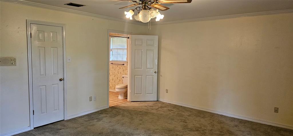 2 Woodfern Lane Haughton, LA 71037 - Photo 21 of 33 an empty room with window