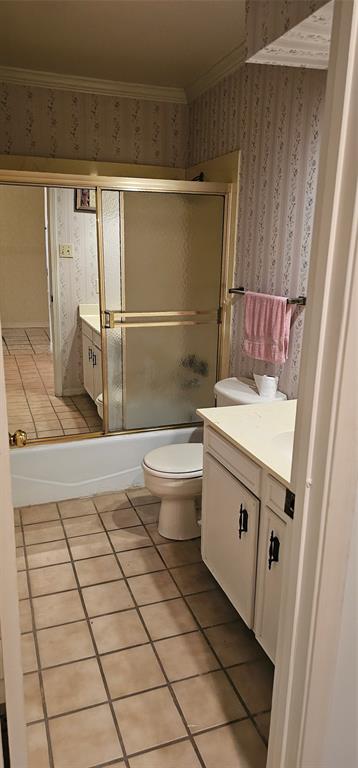 2 Woodfern Lane Haughton, LA 71037 - Photo 23 of 33 a bathroom with a sink toilet and shower