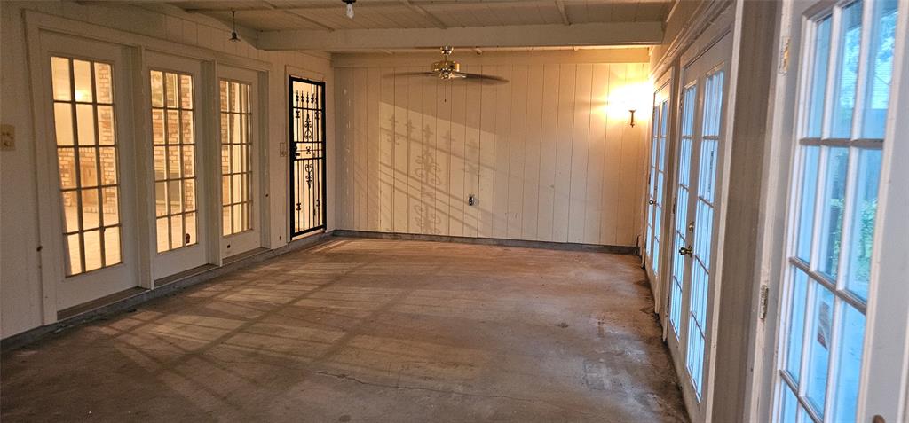 2 Woodfern Lane Haughton, LA 71037 - Photo 26 of 33 a view of an empty room with a window