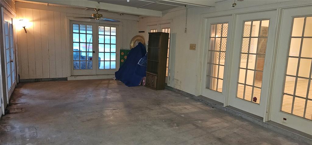 2 Woodfern Lane Haughton, LA 71037 - Photo 29 of 33 an empty room with windows