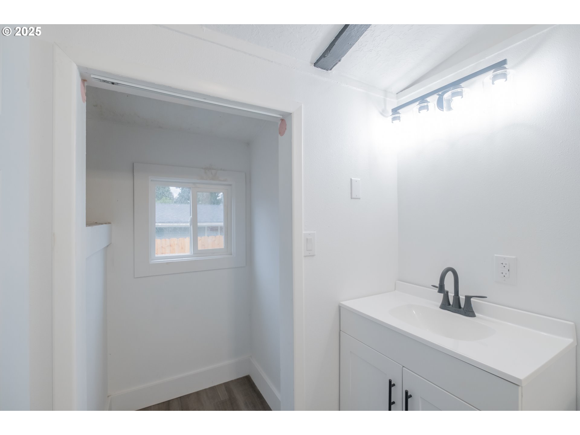 3698 Short Street Southeast Salem, OR 97302 - Photo 13 of 41