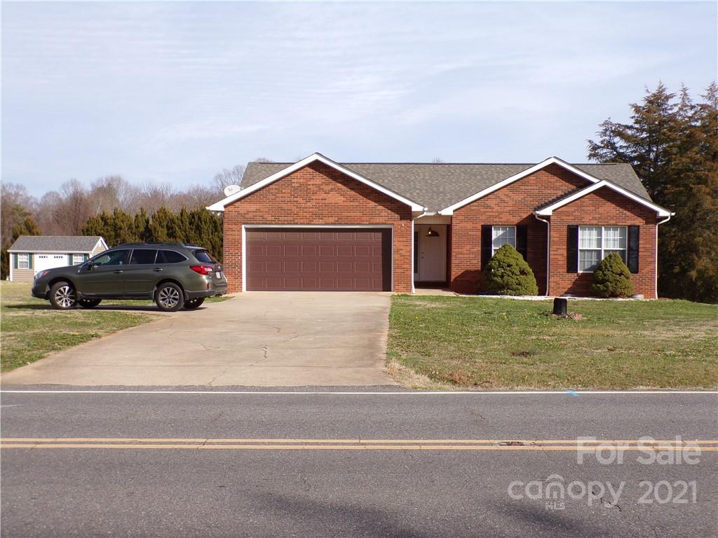 4094 C C & B Farm Road Conover, NC 28613 - Photo 1 of 29 Gallery Image 1