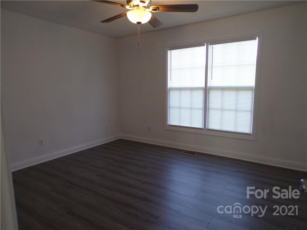 4094 C C & B Farm Road Conover, NC 28613 - Photo 25 of 29 Gallery Image 25