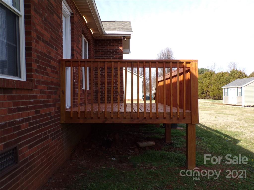 4094 C C & B Farm Road Conover, NC 28613 - Photo 6 of 29 Gallery Image 6