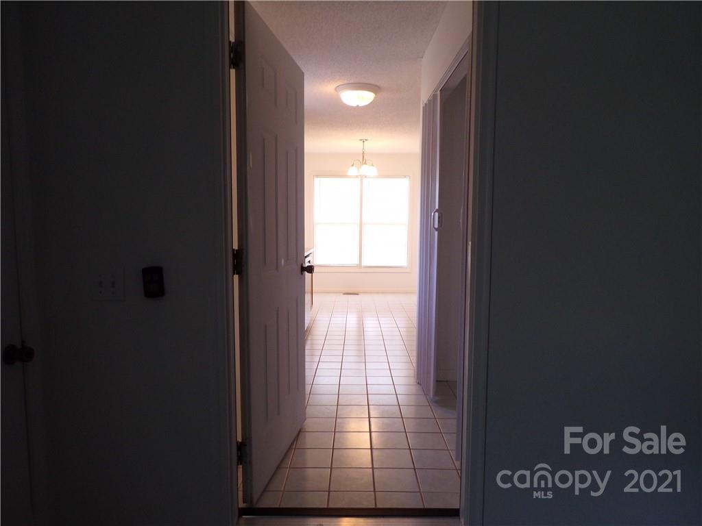 4094 C C & B Farm Road Conover, NC 28613 - Photo 10 of 29 Gallery Image 10
