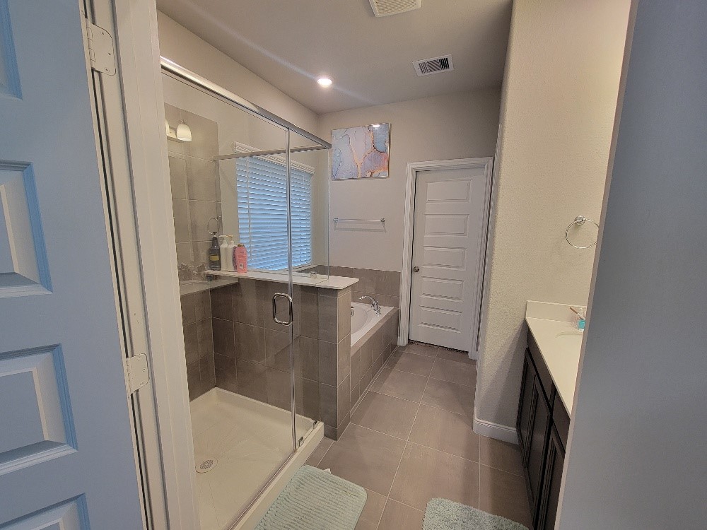 10803 Sugar Pne Lane Rosharon, TX 77583 - Photo 12 of 18 a view of walk in closet