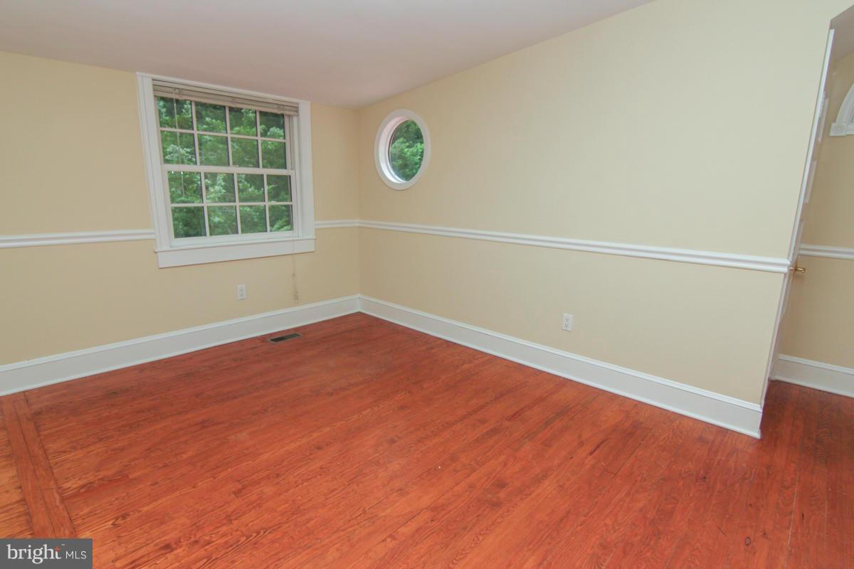 2516 Davidsonville Road Gambrills, MD 21054 - Photo 15 of 30 Bedroom