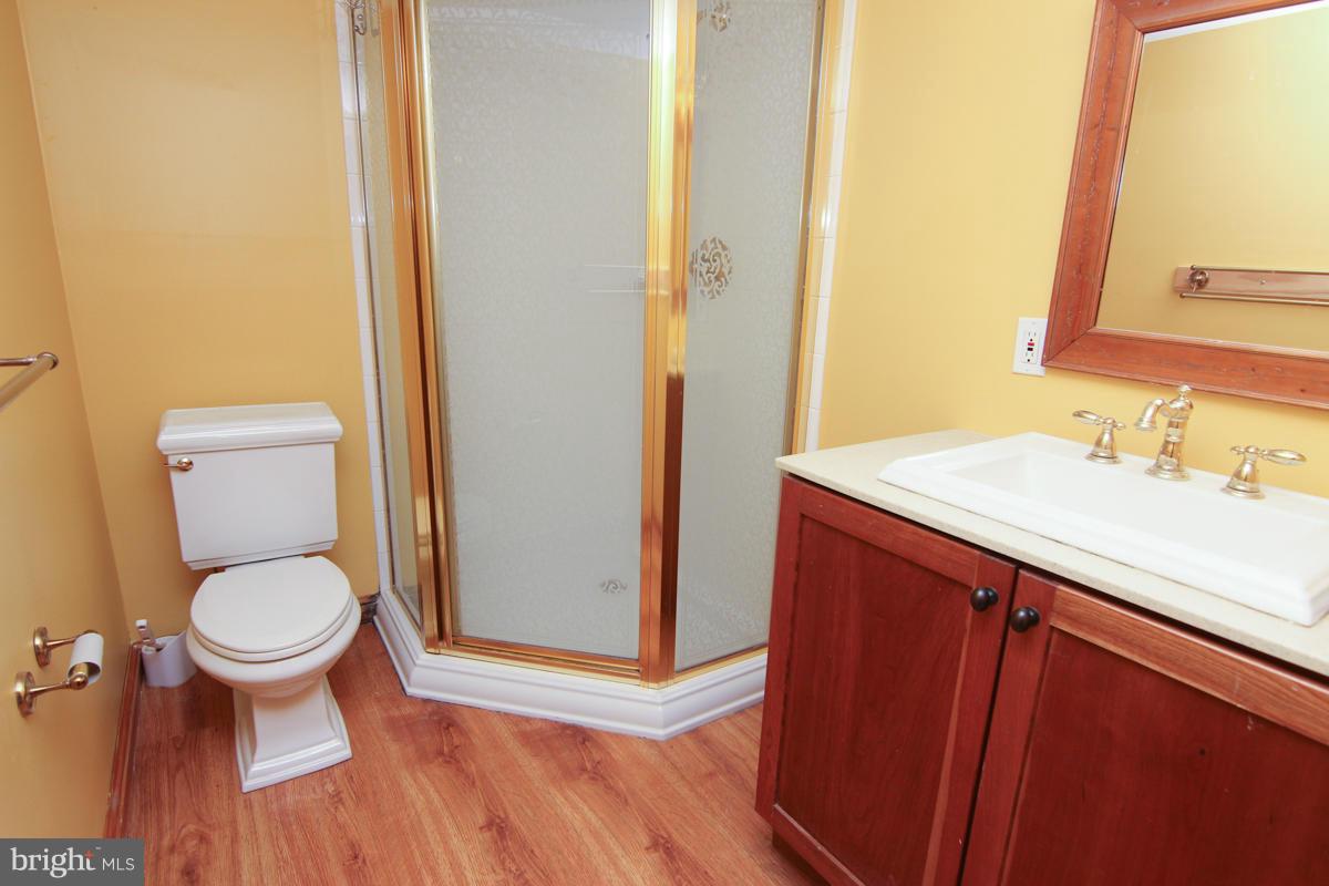 2516 Davidsonville Road Gambrills, MD 21054 - Photo 22 of 30 Bath