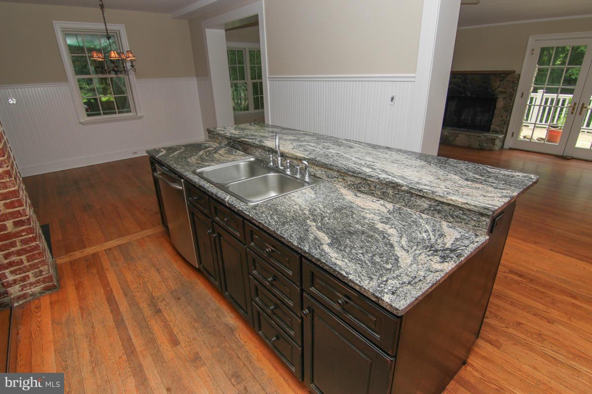2516 Davidsonville Road Gambrills, MD 21054 - Photo 7 of 30 Kitchen